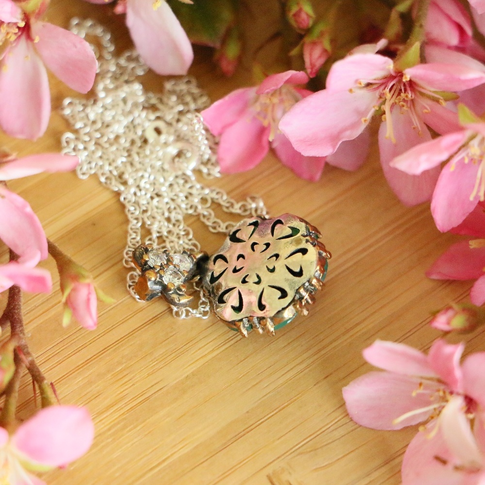 Sterling Silver Jade Stones and Cubic Zirconia - Picture 6 of 7